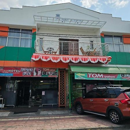 Rene Hotel Yogyakarta Exteriör bild