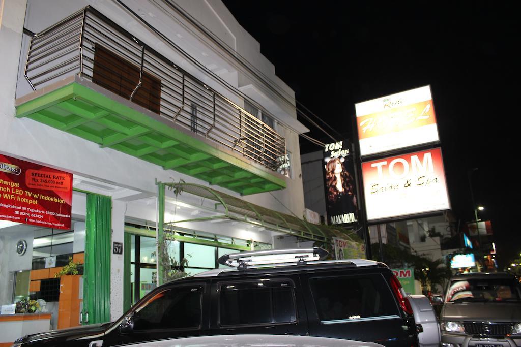Rene Hotel Yogyakarta Exteriör bild