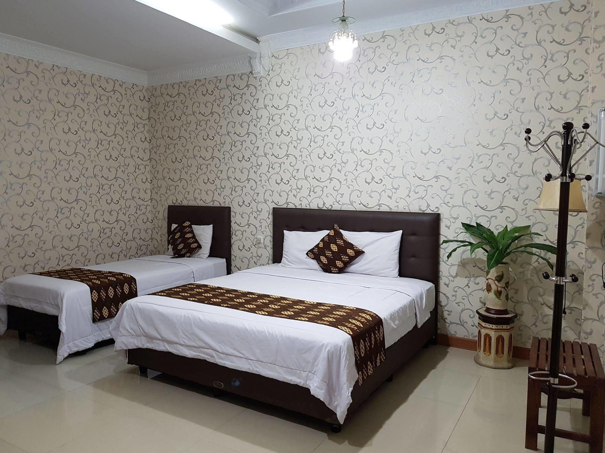 Rene Hotel Yogyakarta Exteriör bild