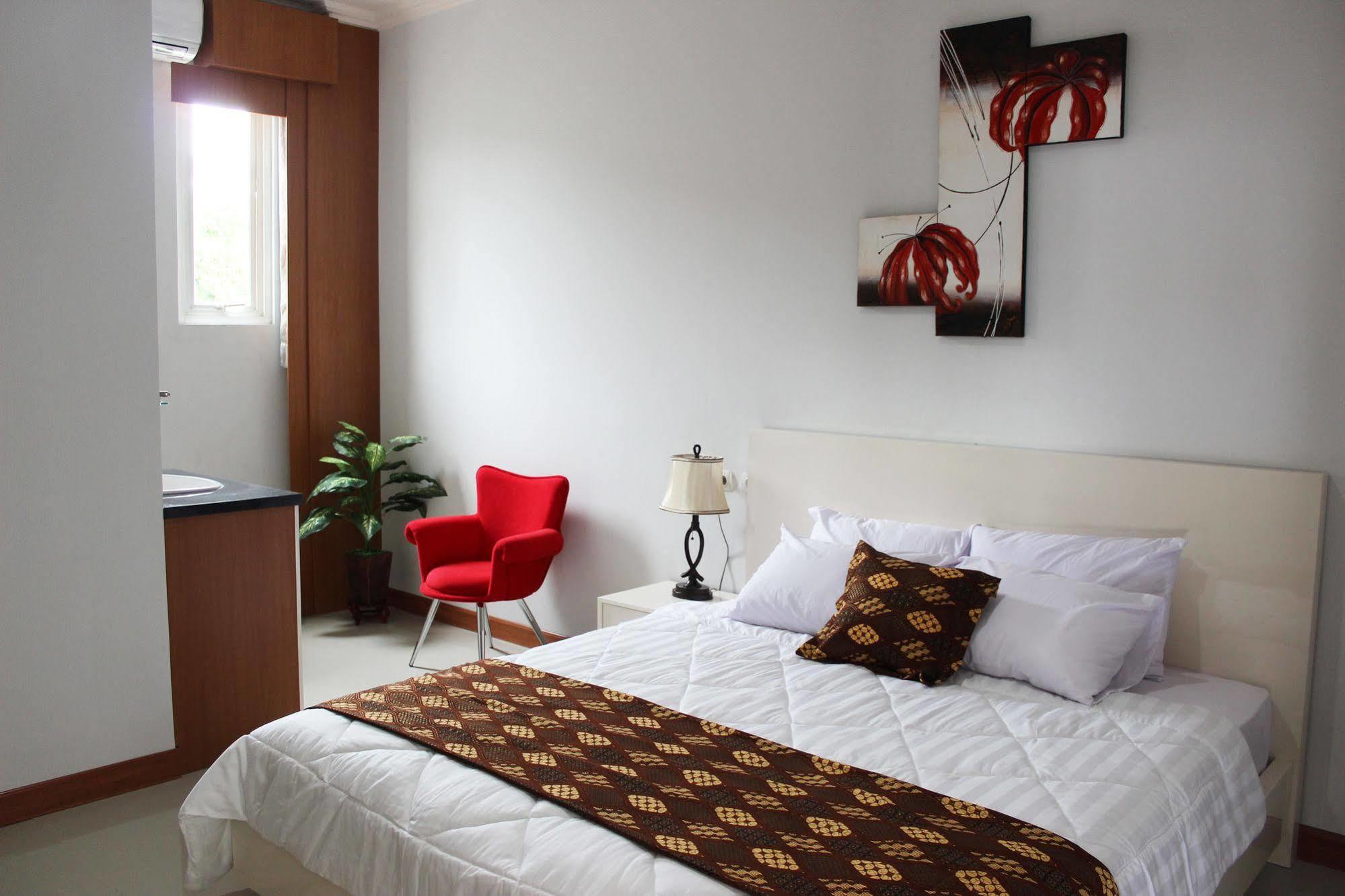 Rene Hotel Yogyakarta Exteriör bild